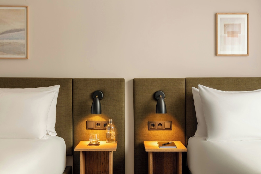 Superior Room, 1 Queen Bed