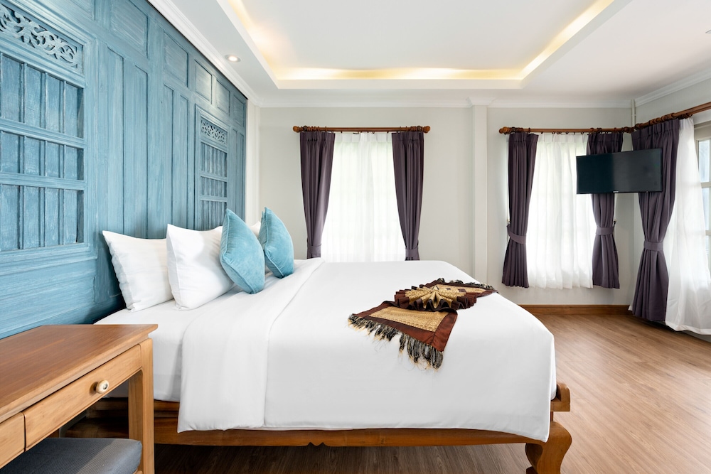 Grand Deluxe Bungalow - Photo 3