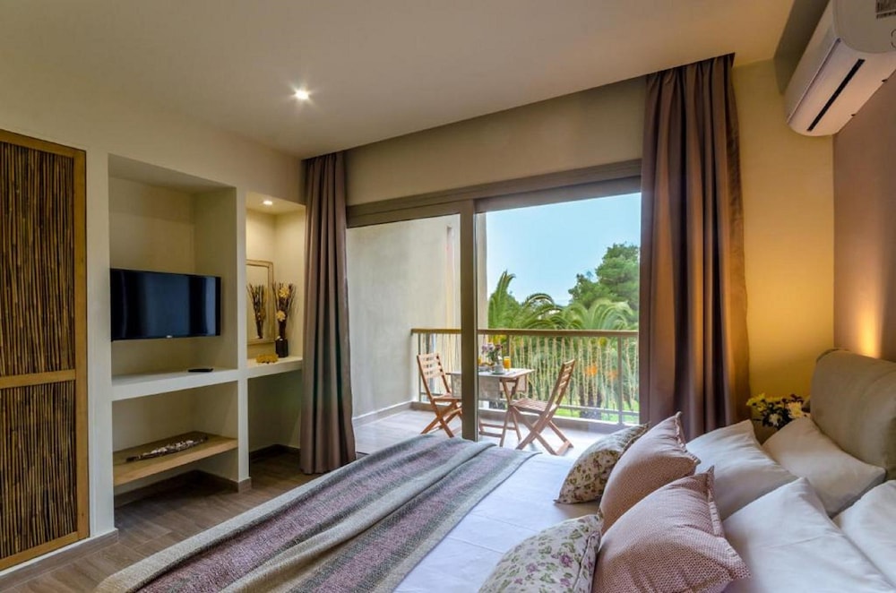 Junior Studio Suite