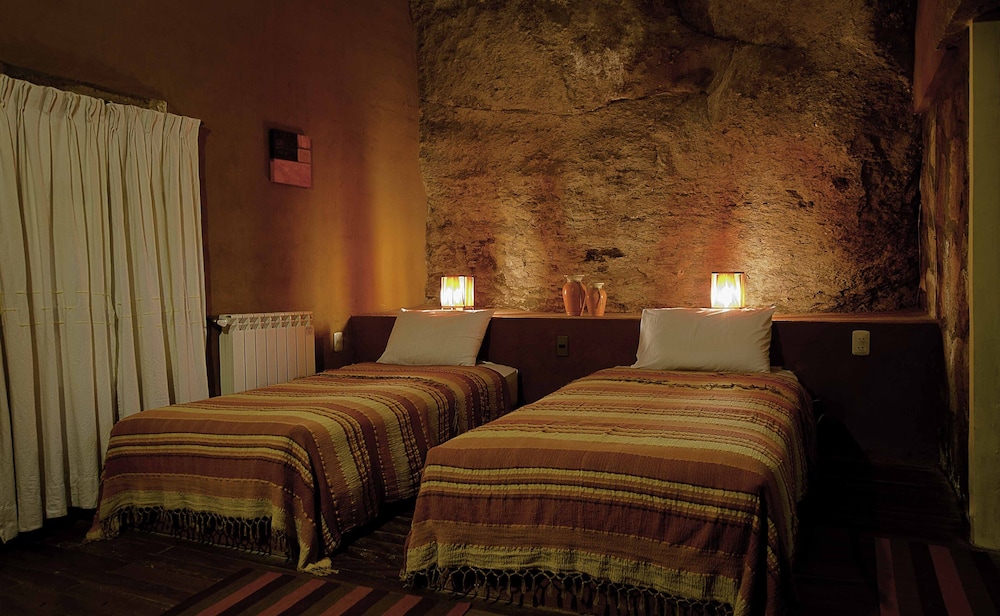 Standard Twin Room, Multiple Bedrooms photo 1