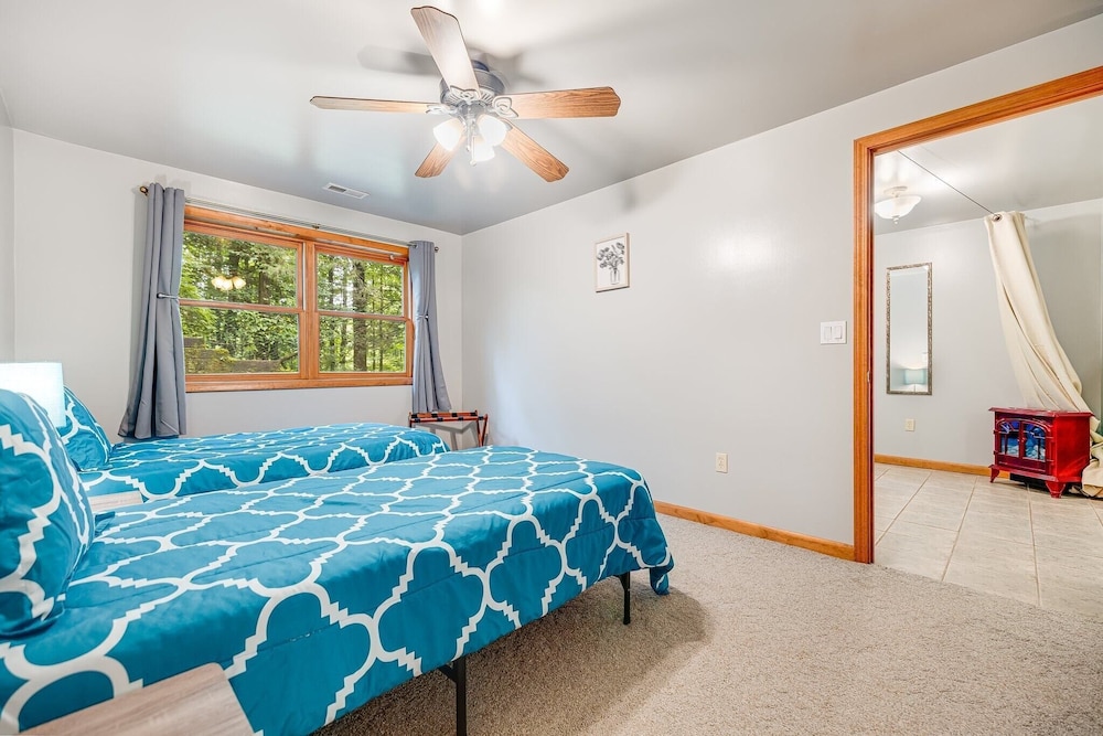 House (4 Bedrooms) photo 2