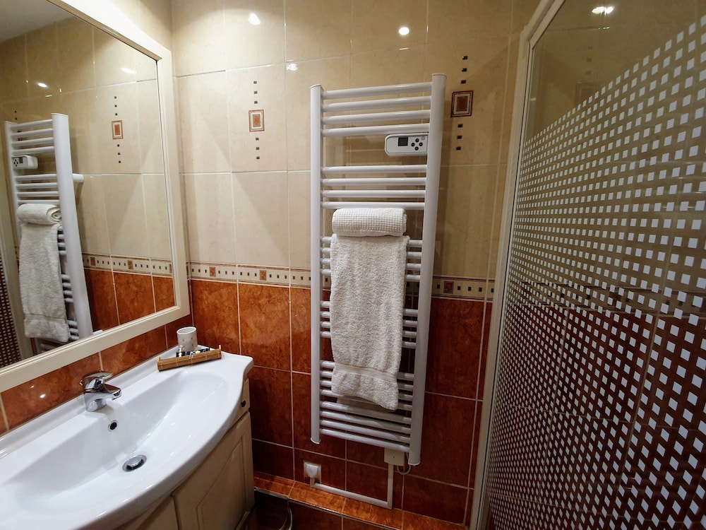 Design Double Room, Pool Access photo 2