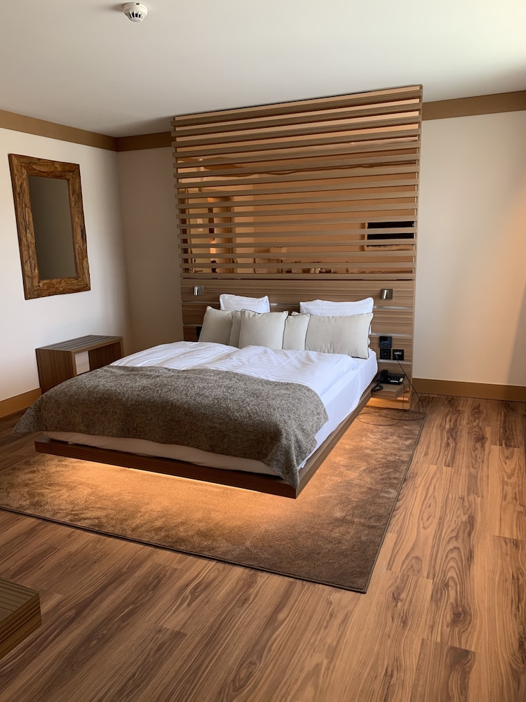 Comfort Room, 1 Queen Bed photo 2