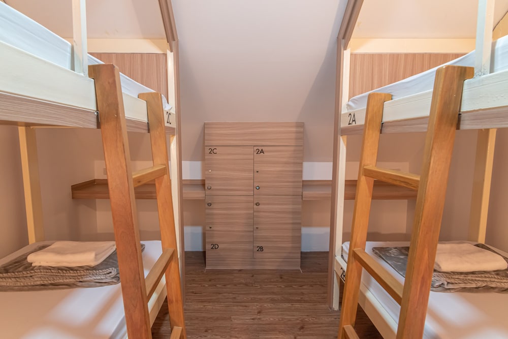 4-Bed Female Dormitory Room photo 1