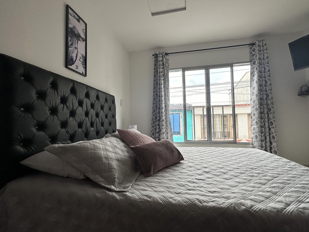 Gallery Apartment photo 1