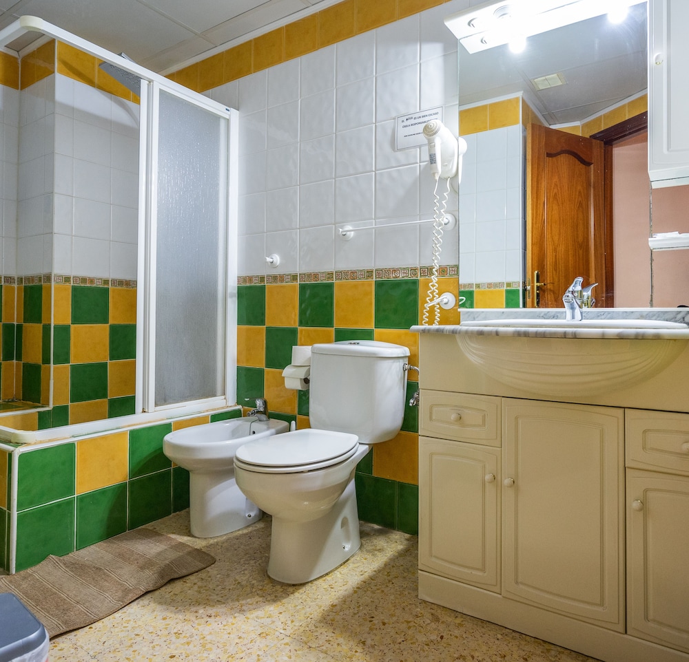Comfort Triple Room - Photo 23