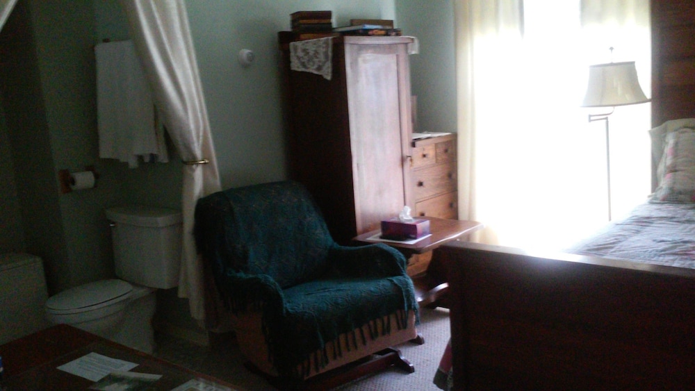 Basic Room photo 2