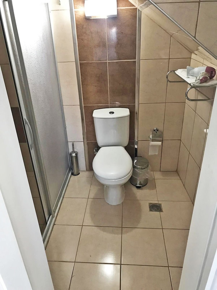 Standard Triple Room photo 2