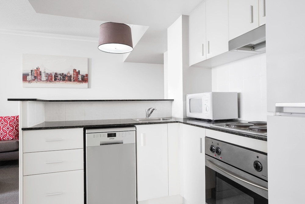 Apartment, 1 Bedroom, River View (Weekly Housekeeping) - Photo 4