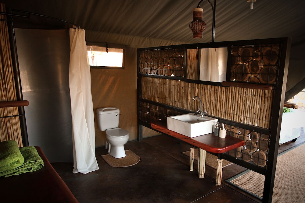 Honeymoon Tent photo 3