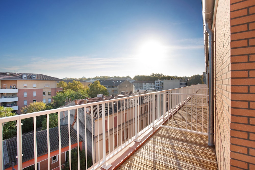 Studio, Balcony - Photo 12