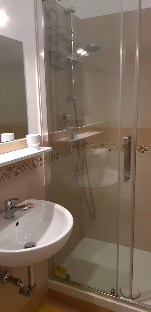 Deluxe Double or Twin Room, Balcony photo 3
