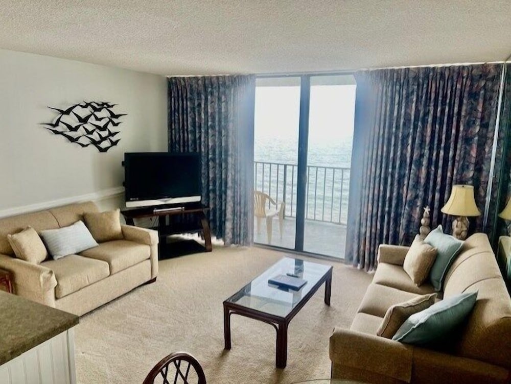 Condo, 2 Bedrooms photo 1