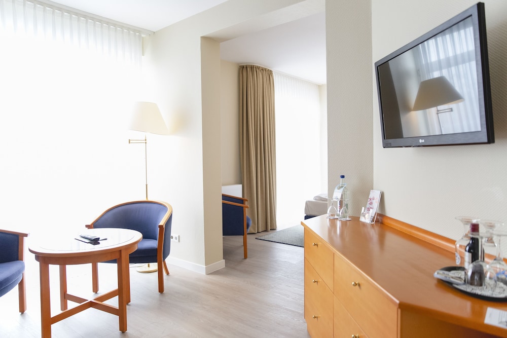 Classic Double Room, Canal View photo 3