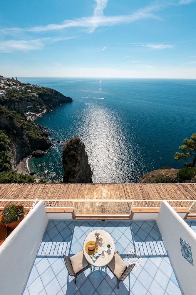 Junior Suite, Terrace, Sea View - Photo 12