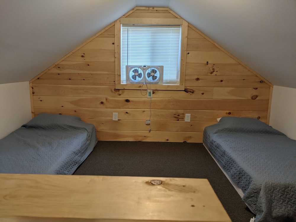 Cabin, 3 Bedrooms, Lakeside (Cabin 4) photo 1