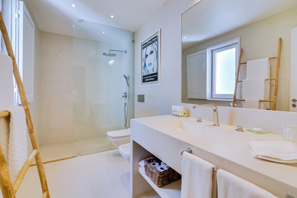 Deluxe Townhouse, 4 Bedrooms - Photo 9