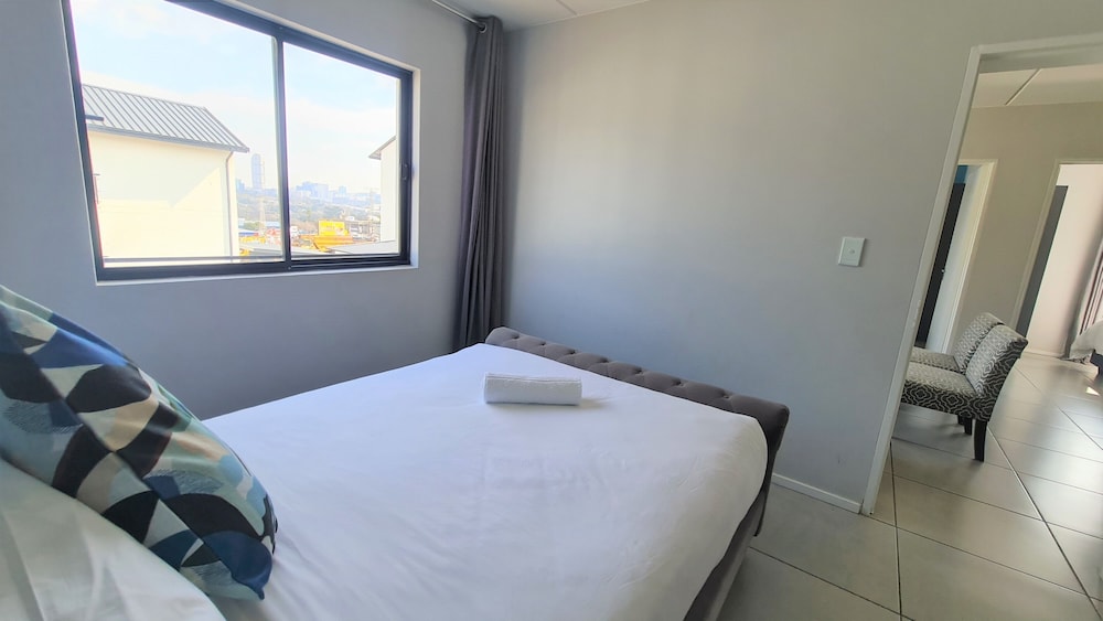 Standard Apartment, 3 Bedrooms - Photo 5