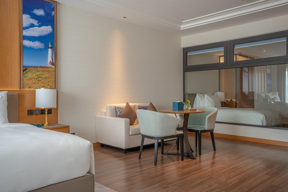 Two-bedroom Family Oceanview - Photo 4
