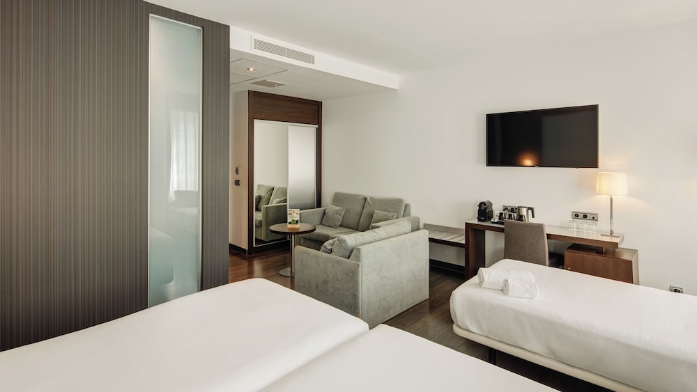 Superior Twin Room - Photo 4