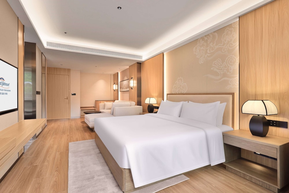 Deluxe Room, 1 King Bed, Non Smoking
