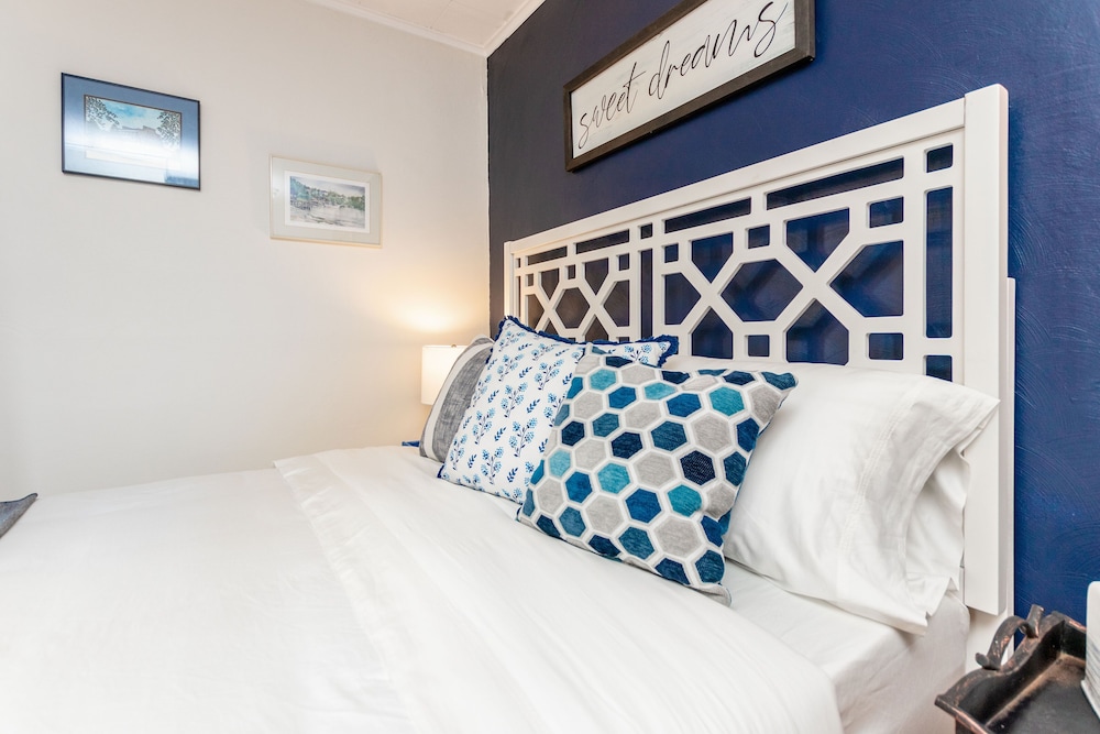 Blue Lights Room photo 2
