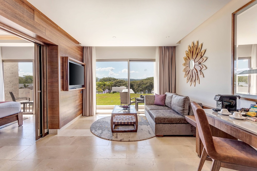 STAR Class Director's Suite
