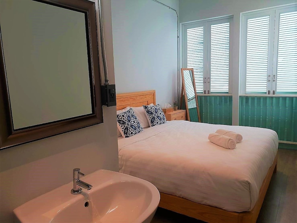 Standard Room - Photo 1