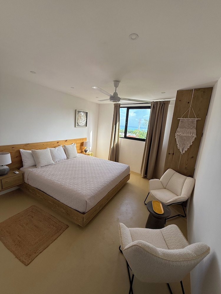 Comfort Room, Ocean View