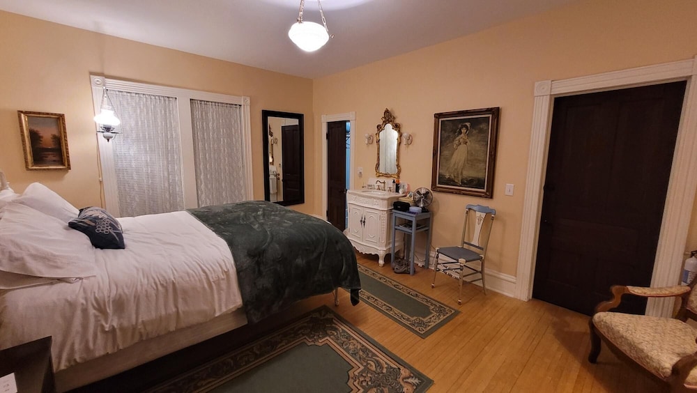Classic Double Room, 1 Queen Bed, Park View photo 1