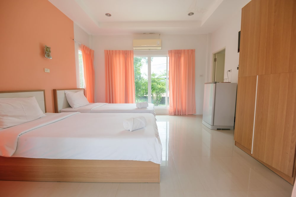 Business House photo 1