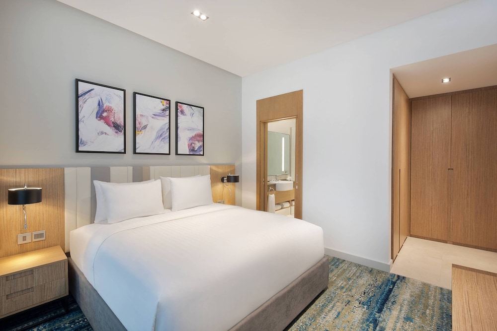 Suite, 1 Bedroom, Balcony photo 2