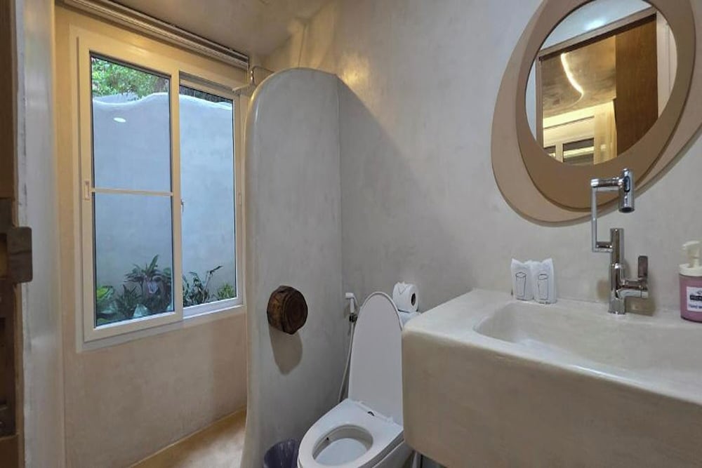 Family Garden View with Plunge Pool - Photo 13