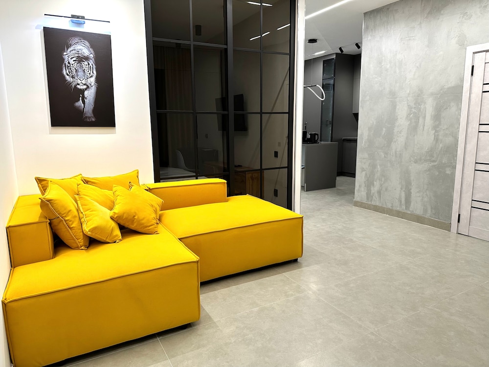 Luxury Condo photo 3