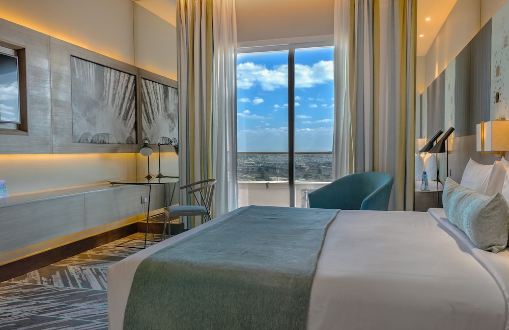 Premium Suite, Multiple Beds, Kitchenette - Photo 1