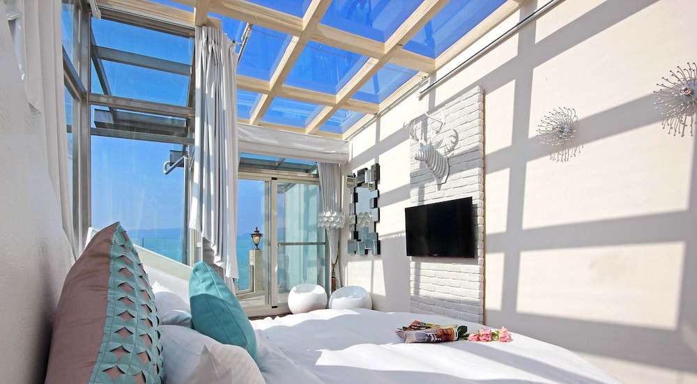Design Room, 1 Double Bed, Balcony photo 3