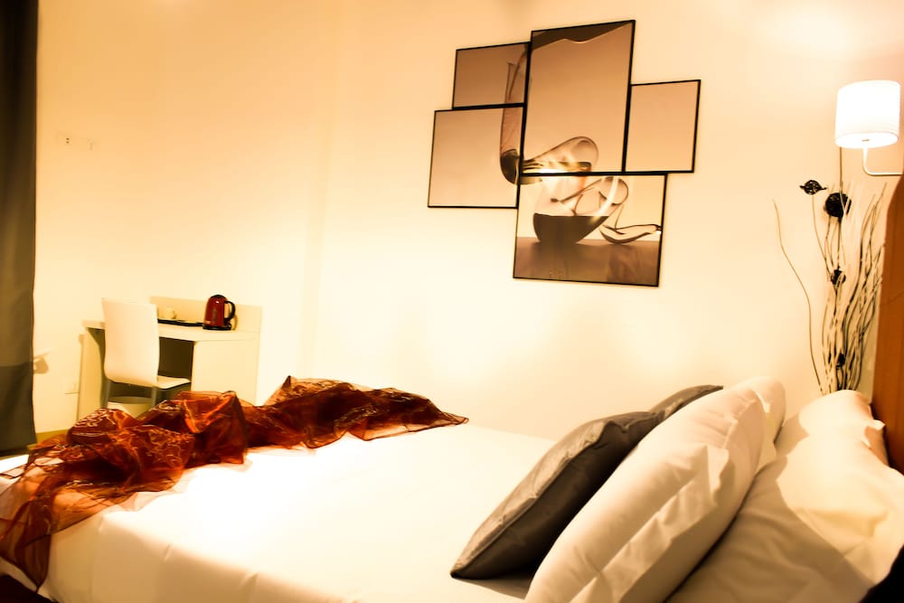 Family Suite, 2 Bedrooms, Private Bathroom