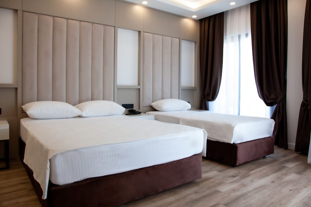 Classic Triple Room photo 1