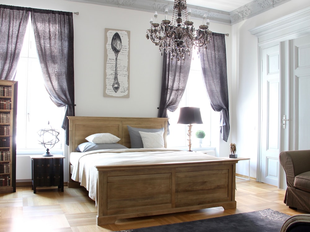 Deluxe Apartment, Private Bathroom (Pfaffendorfer Str. 1)