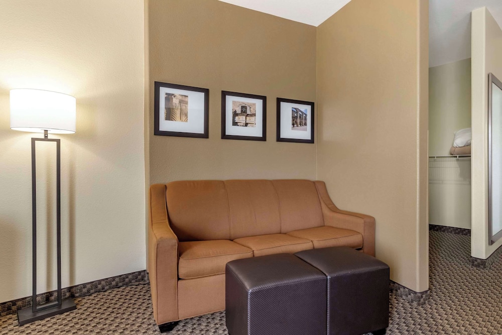 Suite, Non Smoking - Photo 3