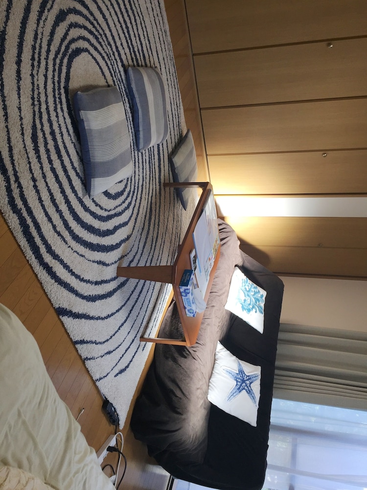 Family House, 1 Bedroom, Kitchen, Beachside photo 2