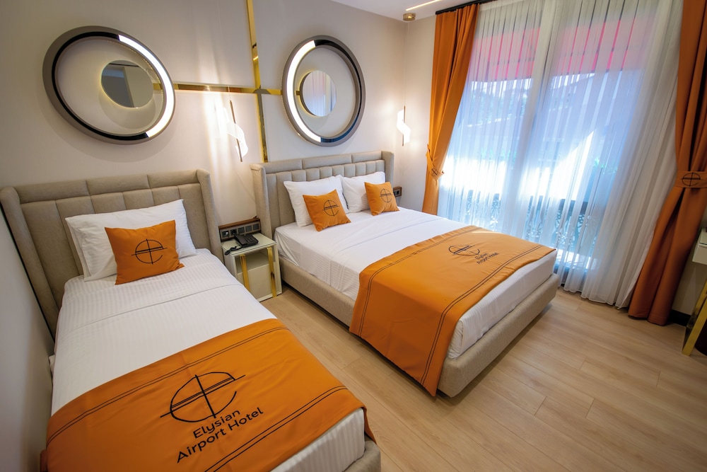 Deluxe Triple Room photo 2