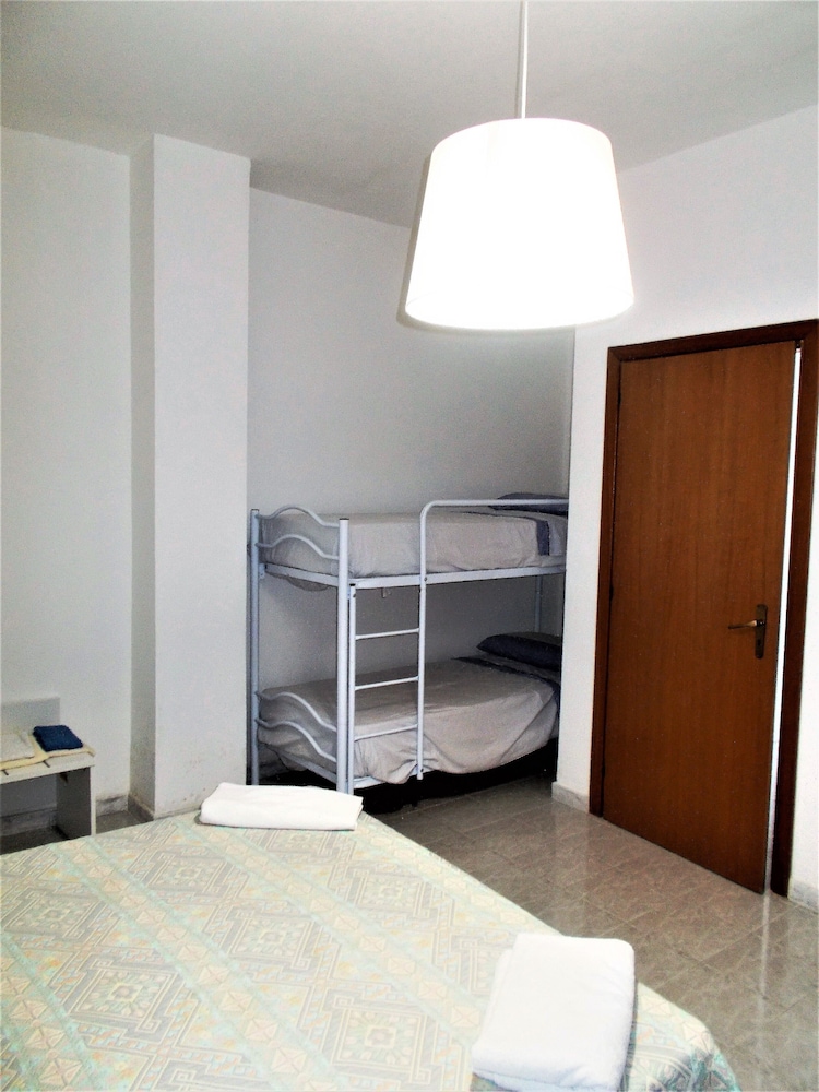 Basic Apartment, 1 Bedroom, Sea View photo 3