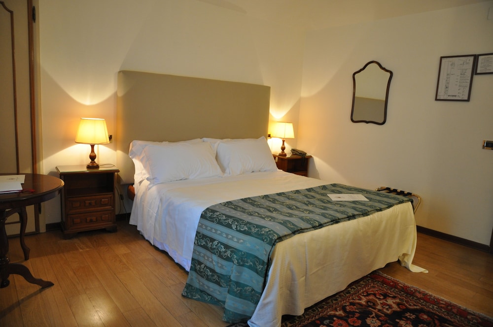 Classic Double Room Single Use - Photo 5