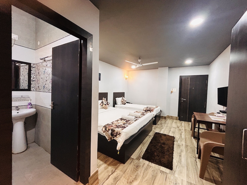 Deluxe Triple Room - Photo 6