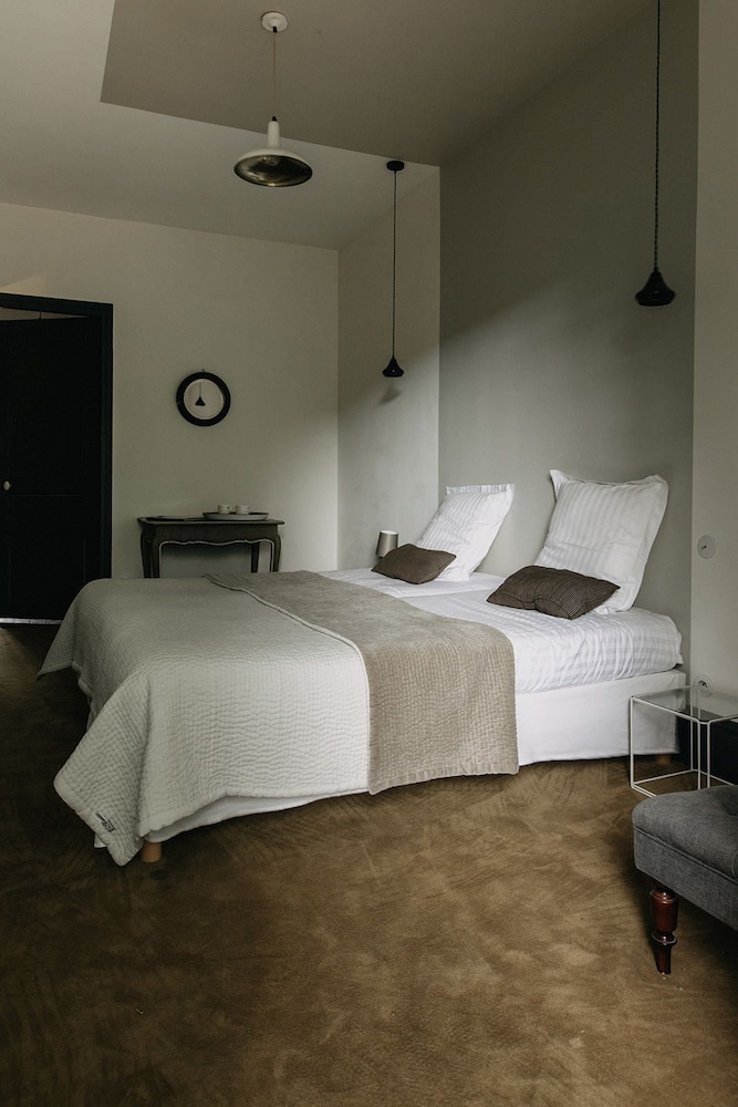 Classic Double or Twin Room, Private Bathroom (Lune) photo 1