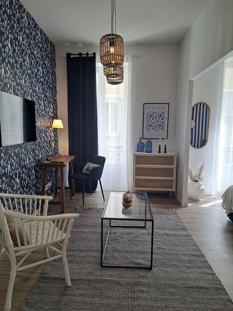 Comfort Suite photo 2