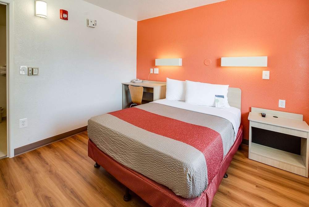 Motel 6-Lenexa, KS - Kansas City Southwest, Photo 4