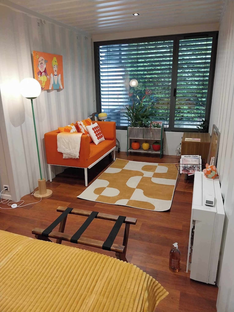 Exclusive Studio, Garden View, Ground Floor photo 1