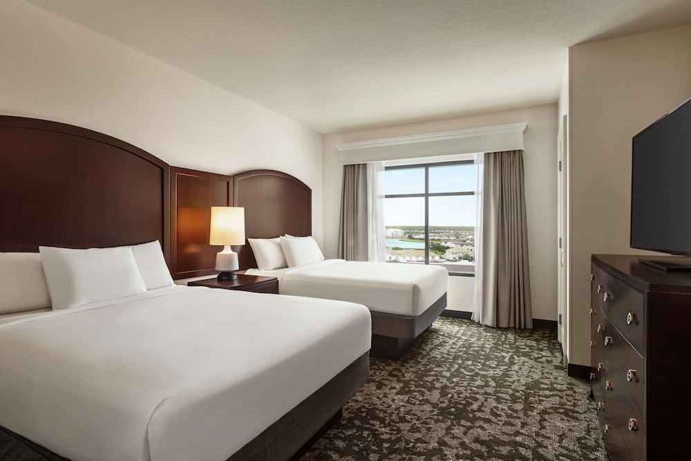 Premium Suite, 1 Bedroom, Accessible, Non Smoking (Roll-in Shower) - Photo 12
